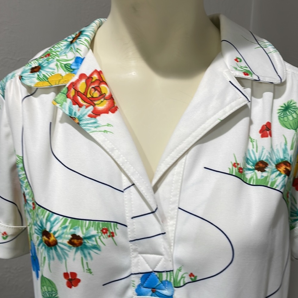 Vintage White Dress with Colorful Floral Design - Picture 3 of 13